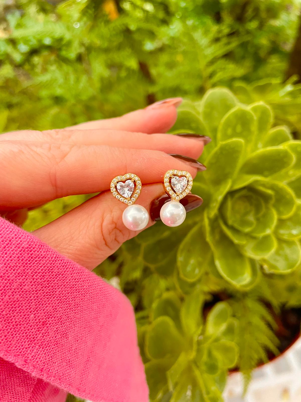 Brinco coração e pérola